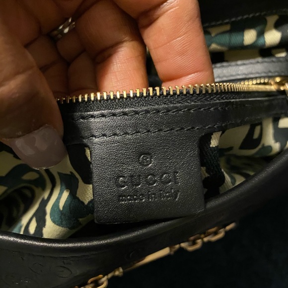 Authentic Black Leather Gucci hobo bag. Good condn - Picture 4 of 7